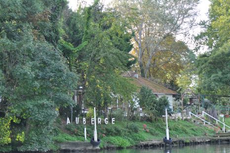 L&#039;auberge La Goëlette sur l&#039;île Nancy à Andrésy